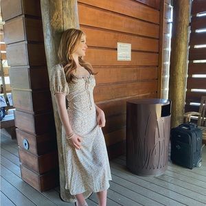 Meet your Posher, Avery